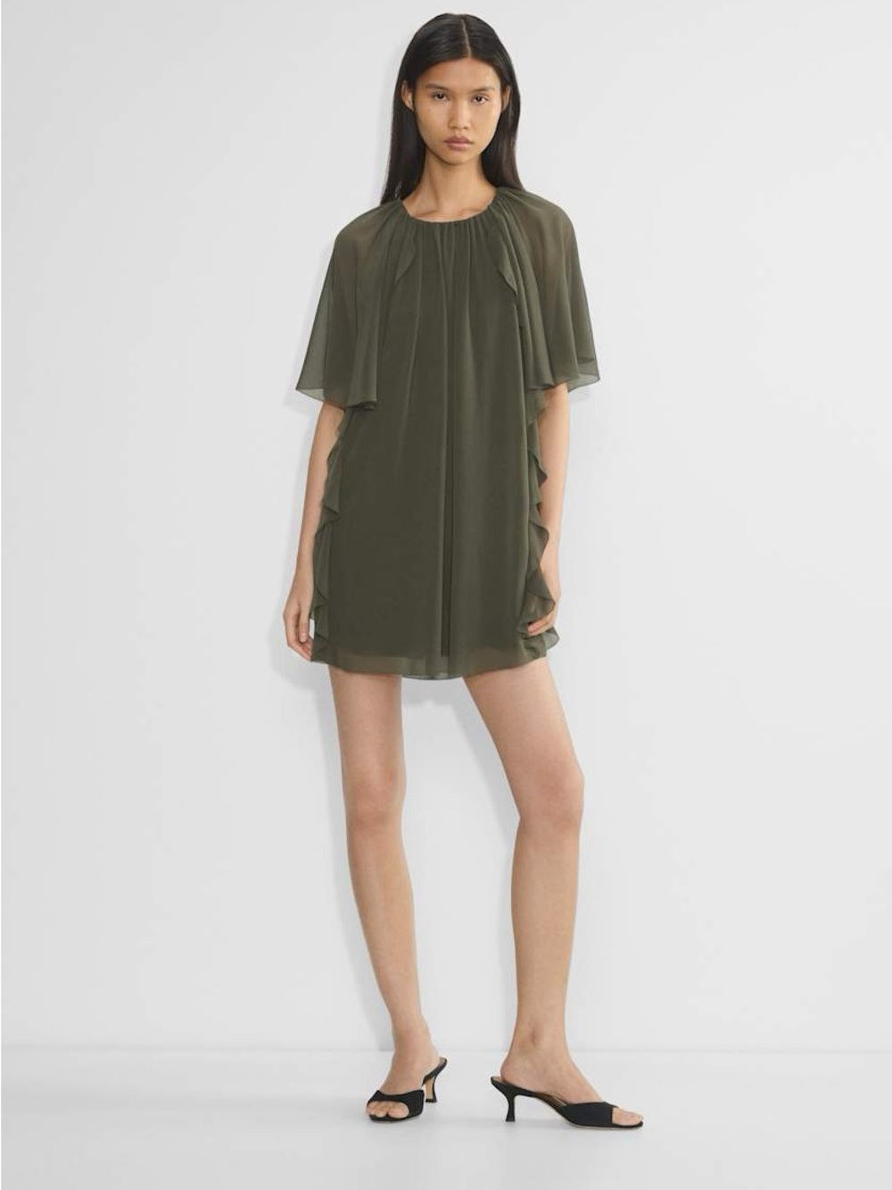 Aritzia Wilfred Capelet Dress
Ruffled chiffon crewneck mini dress